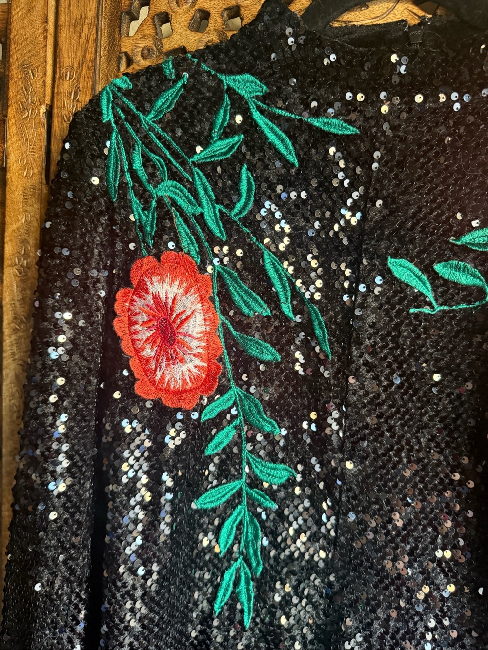 Gianni Bini Black Sequin Floral Embroidered Dress Sz 8 - Picture 3 of 9